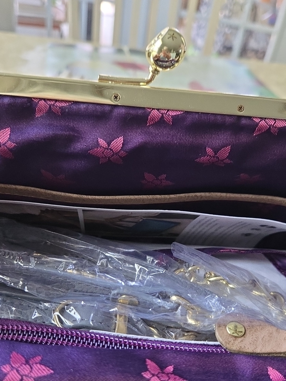 Anuschka Multicolor Cardinal Print Leather Tote with Gold Accents - Picture 10 of 13